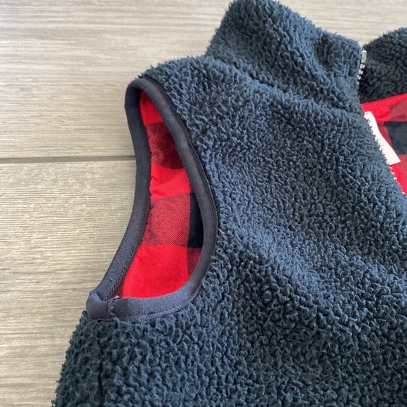 Boys Carters Black Fleece Vest Lined with Red/Black Buffalo Check - Picture 6 of 6